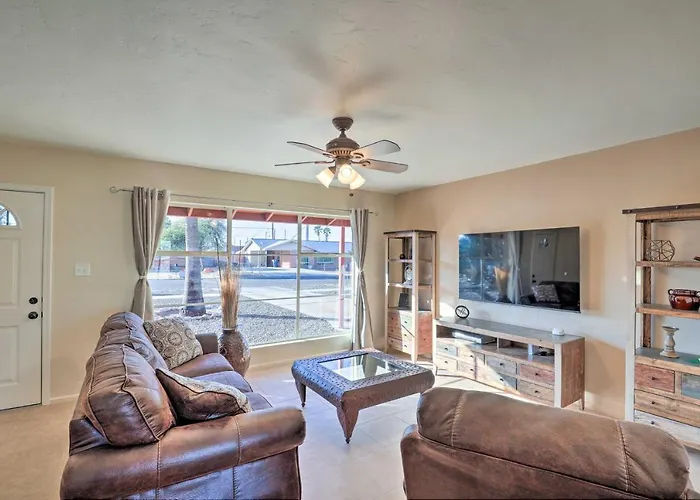 Holiday home Southwest Sanctuary! W/ Patio & Yard *